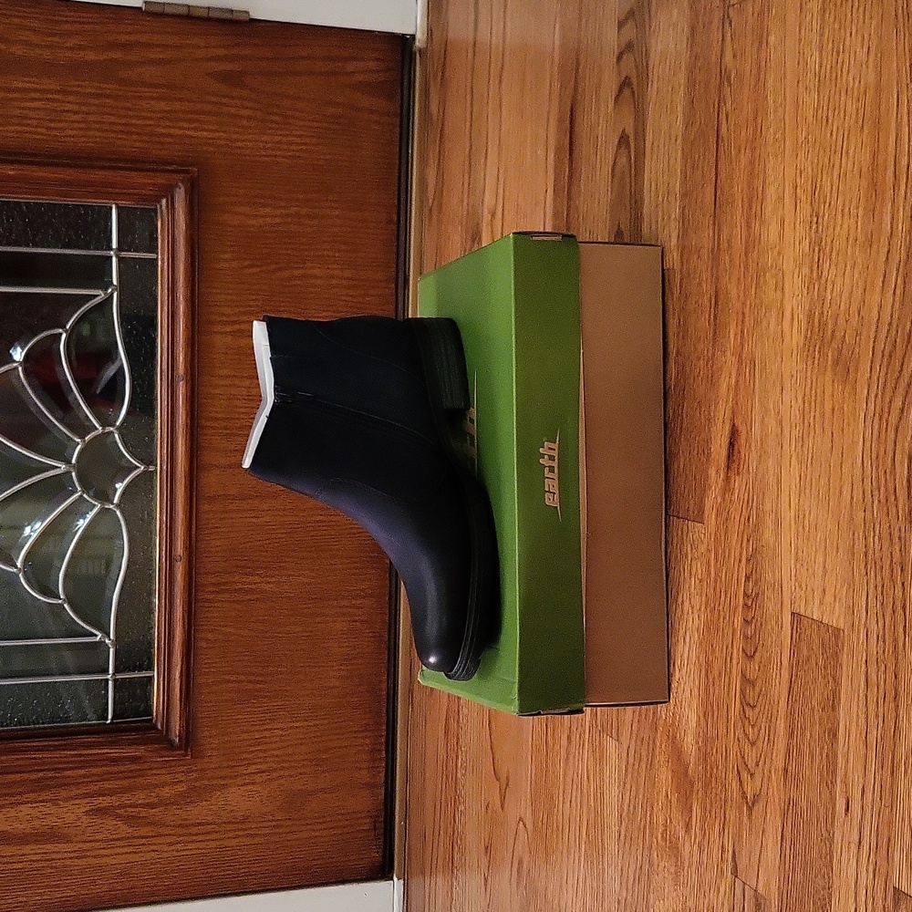 Shoes and boots